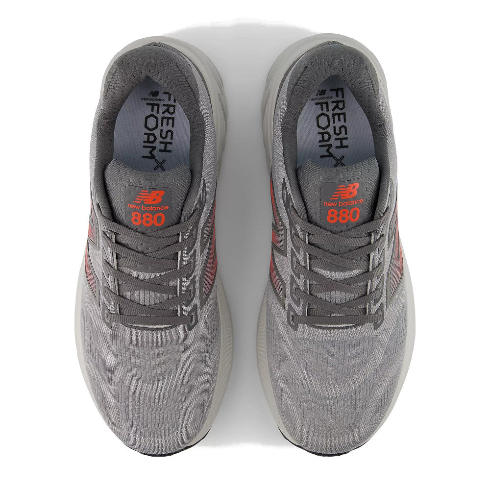 Men's 880 v15