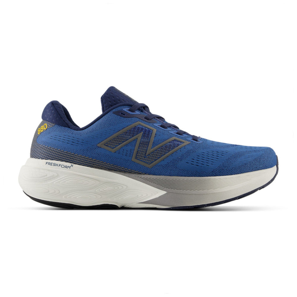Men's 880 v15