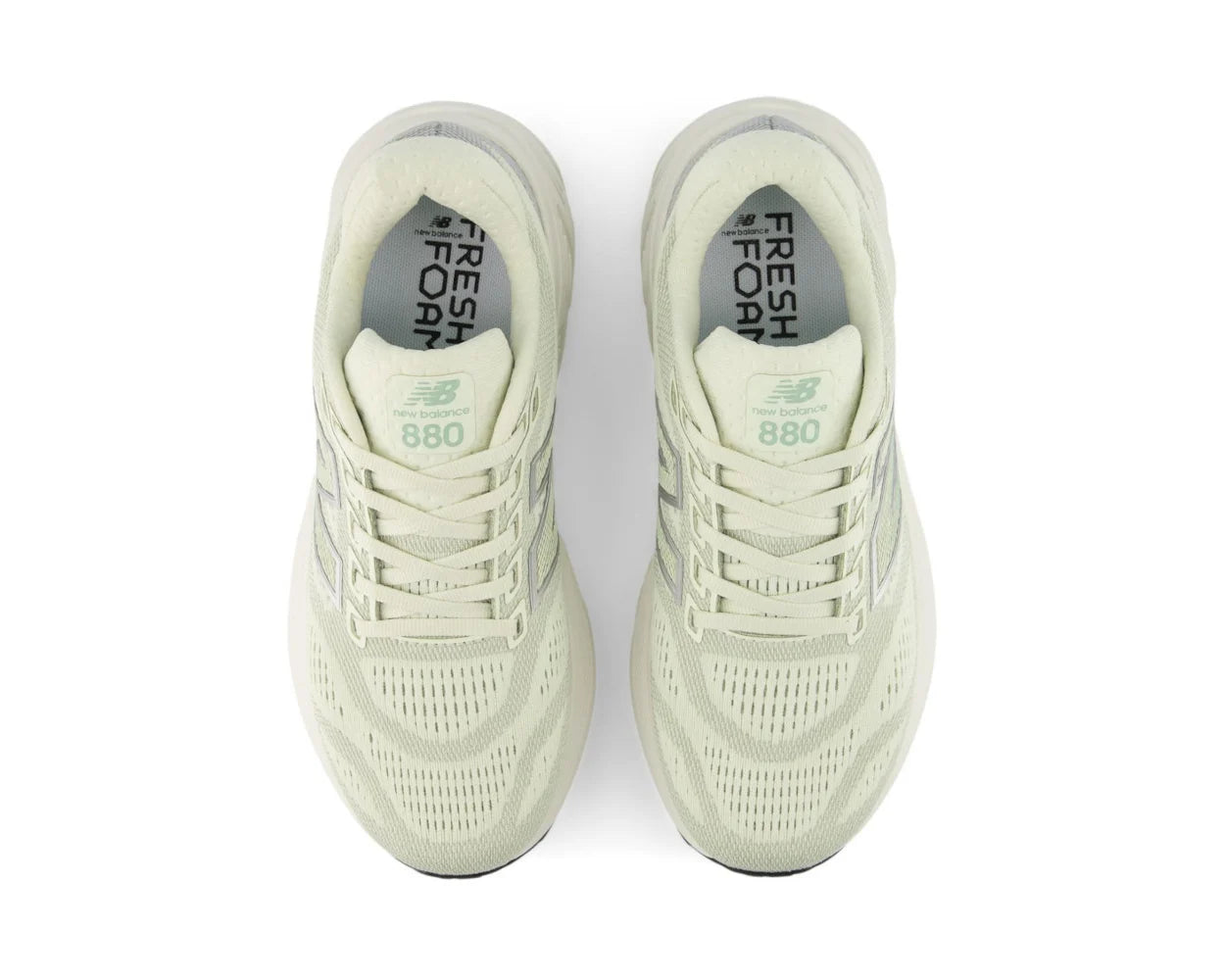 Women's 880 v15