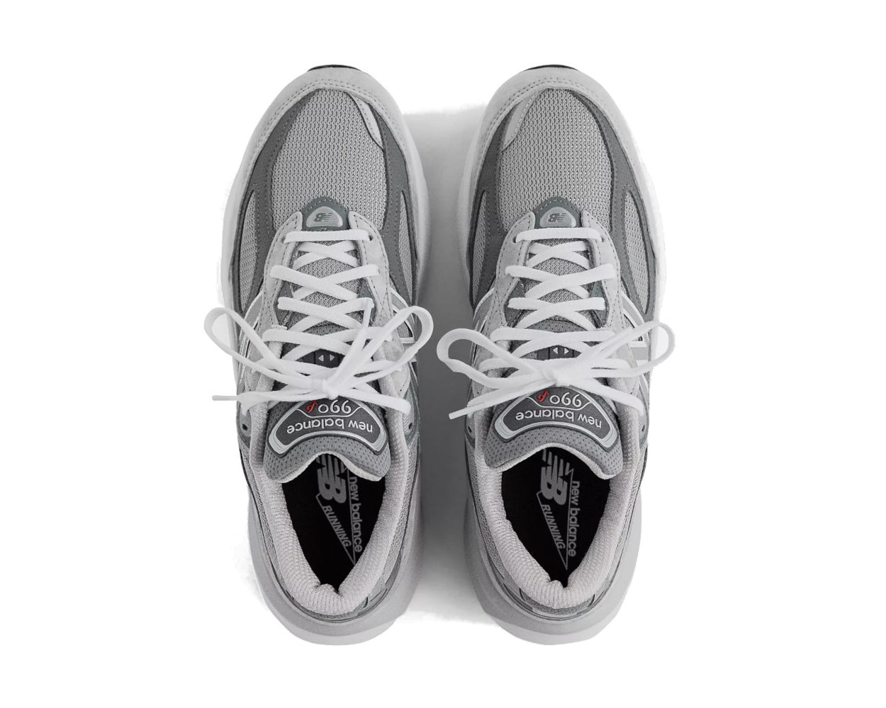 Women's 990 v6