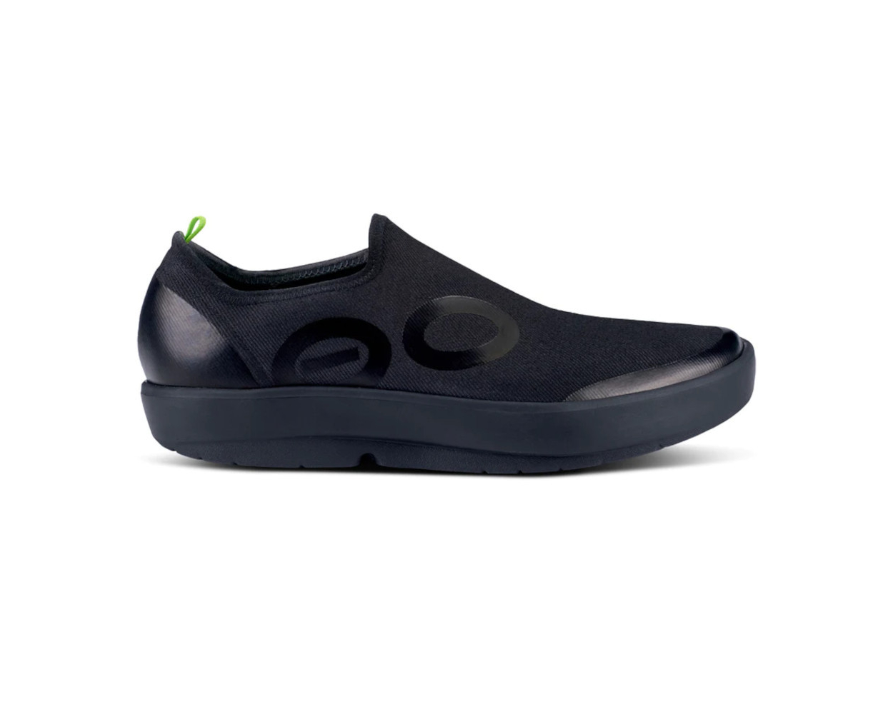 スニーカー OOFOS 5082 OOMG EEZEE TAUPEWHITE M 277530 OOMG EEZEE LOW — Shoes, Apparel & Gear
